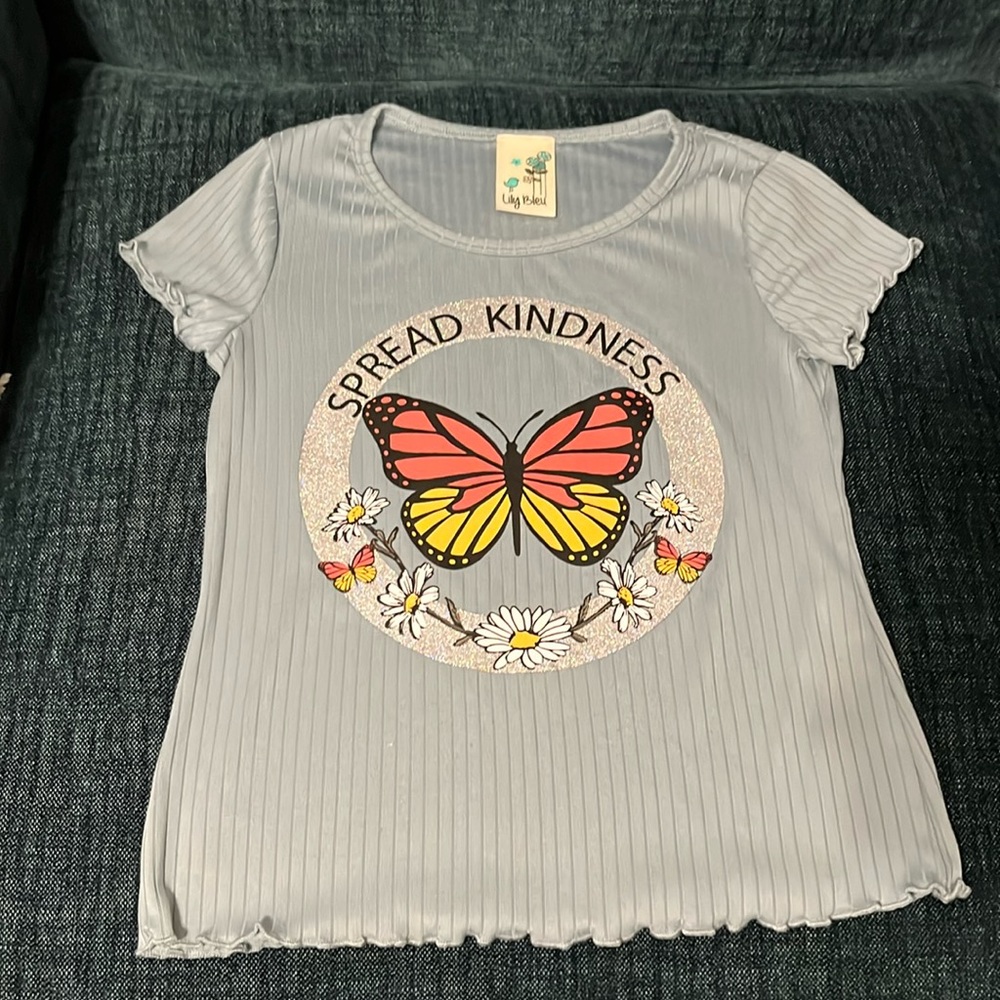 Like new girl’s butterfly tshirt